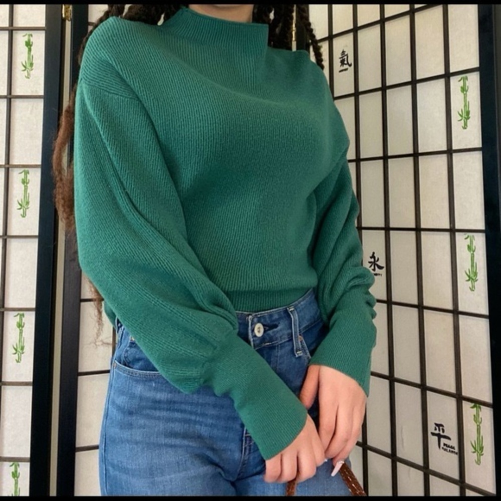 Womens Mock Turtle Neck Ribbed Stretch Fitting Sweater size Small